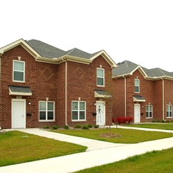 beautiful building at Esmerald Spring Townhomes, Detroit, MI